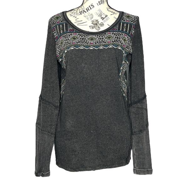 Maurices MEDIUM Charcoal Embroidered Detail Ribbed Elbow Long Sleeve Pullover - Picture 1 of 14